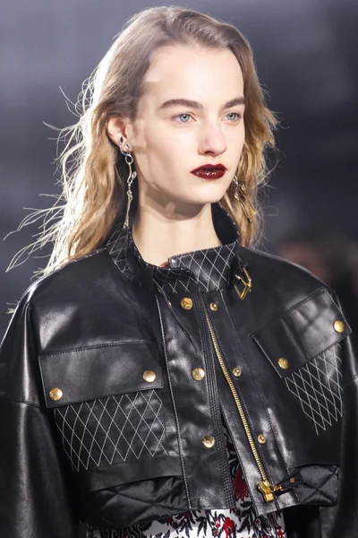 Look 55